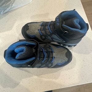 EUC-Nike Kids hiking Black and Blue Sneakers